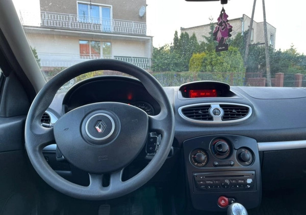 Renault Clio cena 12900 przebieg: 190000, rok produkcji 2009 z Nowy Targ małe 172